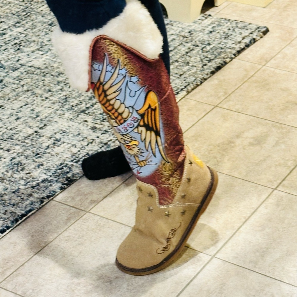 Don Ed Hardy Designs tall Vintage Boots size 9